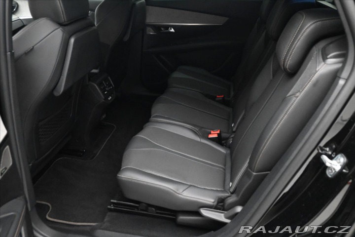 Peugeot 5008 1,5 BlueHDi 96 kW GT AT8 2022
