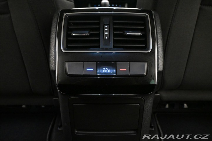 Škoda Superb 2,0 TDI 110 kW DSG Style 2021