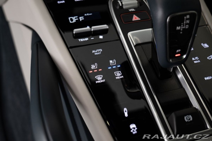 Porsche Cayenne E-Hybrid Platinum Edition 2022