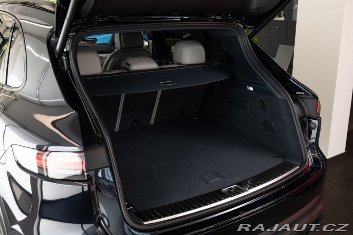Porsche Cayenne E-Hybrid Platinum Edition 2022