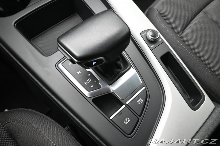 Audi A4 2,0 40TDI 150kW S-Tronic 2022