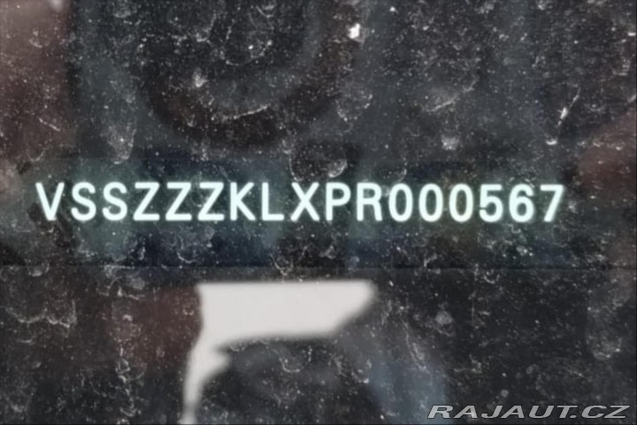 Seat Leon 2,0 TSI 140kW DSG FR VŮZ 2022