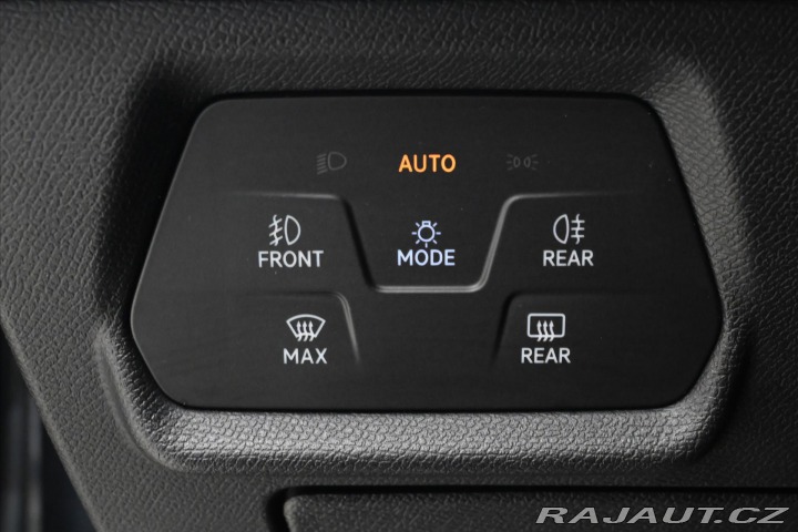 Seat Leon 2,0 TSI 140kW DSG FR Záru 2022