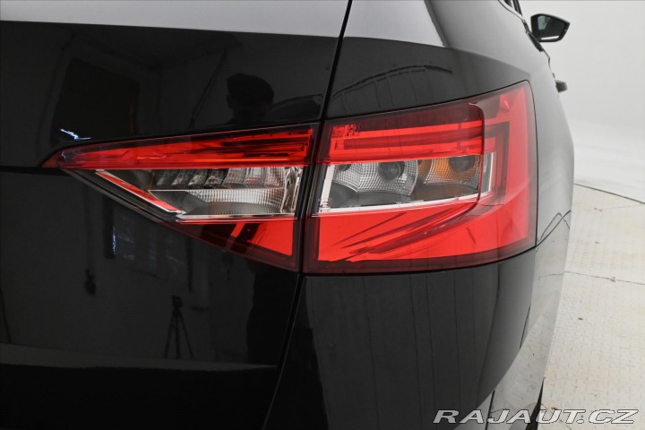 Škoda Superb 2,0 TDI 110 kW DSG Style 2021