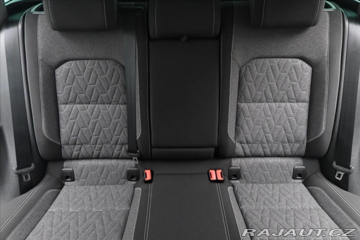 Volkswagen Passat 2,0 TDI 110 KW DSG Busine 2022