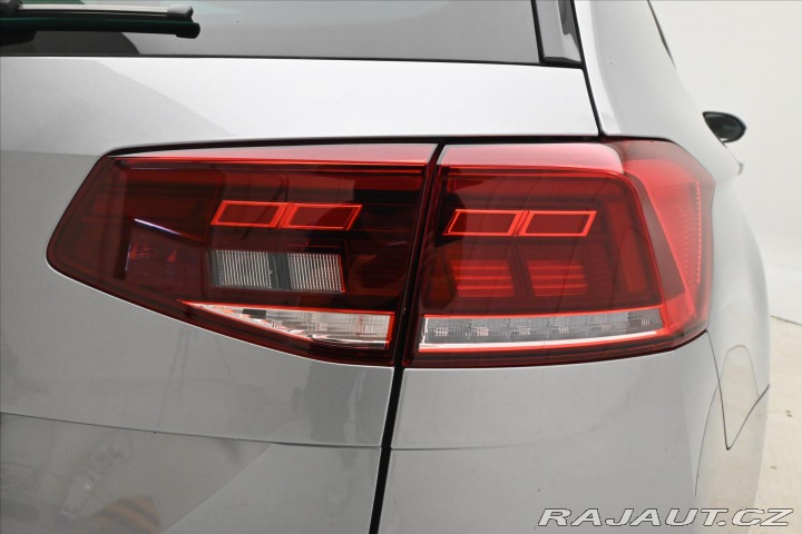 Volkswagen Passat 2,0 TDI 110 KW DSG Busine 2022