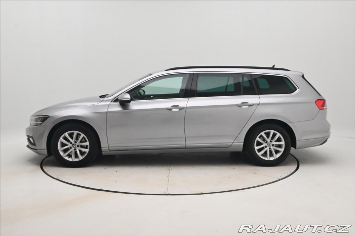 Volkswagen Passat 2,0 TDI 110 KW DSG Busine 2022