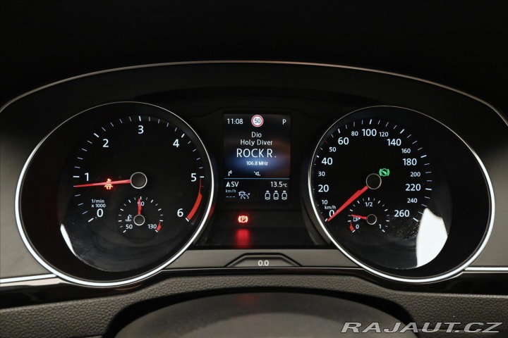 Volkswagen Passat 2,0 TDI 110KW DSG BUSINES 2023