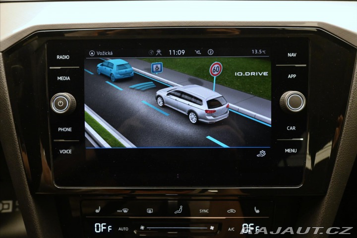 Volkswagen Passat 2,0 TDI 110KW DSG BUSINES 2023
