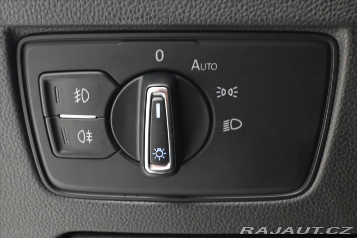 Volkswagen Passat 2,0 TDI 110KW DSG BUSINES 2023