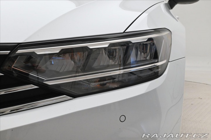 Volkswagen Passat 2,0 TDI 110KW DSG BUSINES 2023