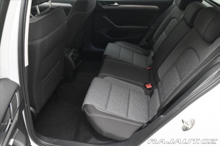 Volkswagen Passat 2,0 TDI 110KW DSG BUSINES 2023