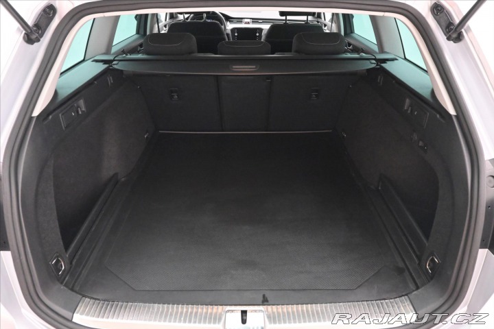 Volkswagen Passat 2,0 TDI 110 kW DSG Busine 2023