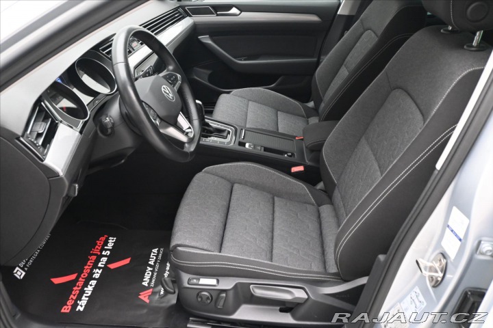 Volkswagen Passat 2,0 TDI 110 kW DSG Busine 2023