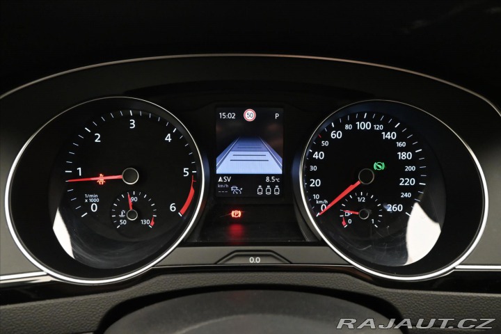 Volkswagen Passat 2,0 TDI 110 kW DSG Busine 2023