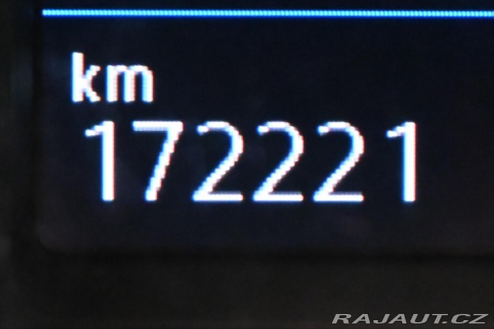 Volkswagen Passat 2,0 TDI 110 kW DSG Busine 2023