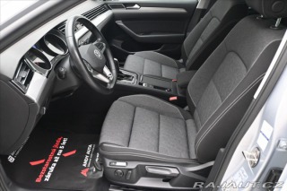 Volkswagen Passat 2,0 TDI 110 kW DSG Busine 2023