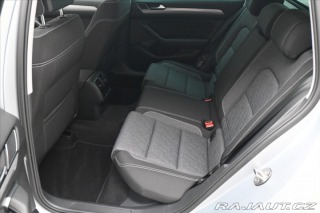 Volkswagen Passat 2,0 TDI 110 kW DSG Busine 2023