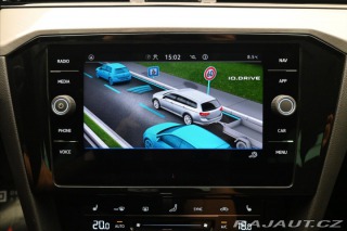 Volkswagen Passat 2,0 TDI 110 kW DSG Busine 2023