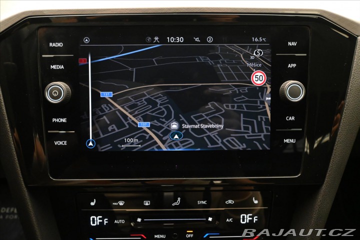 Volkswagen Passat 2,0 TDI 110 kW DSG Busine 2022