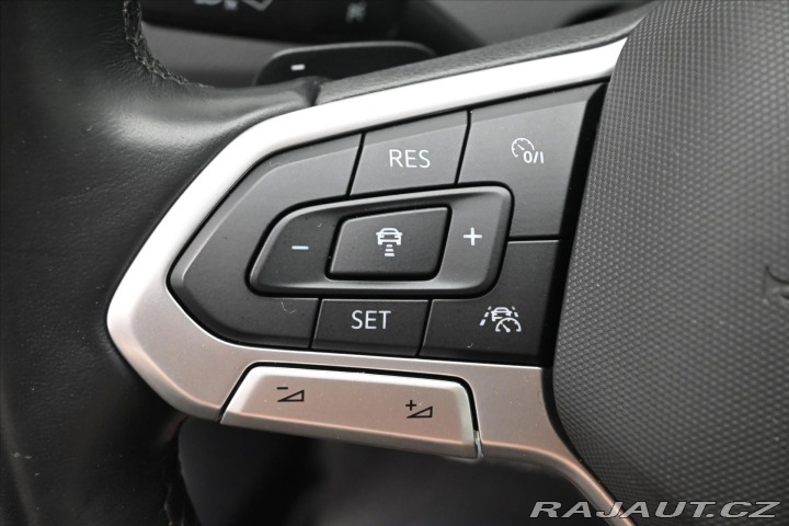 Volkswagen Passat 2,0 TDI 110 kW DSG Busine 2022