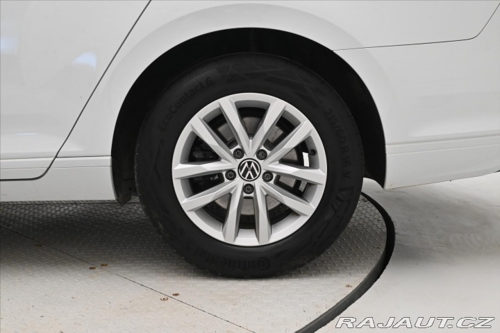 Volkswagen Passat 2,0 TDI 110 kW DSG Busine 2022