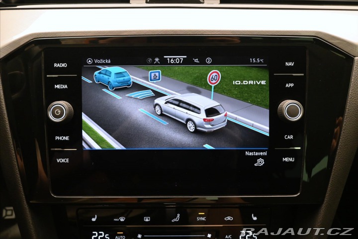 Volkswagen Passat 2,0 TDI 110 kW DSG Busine 2022
