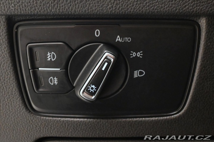 Volkswagen Passat 2,0 TDI 110 kW DSG Busine 2022