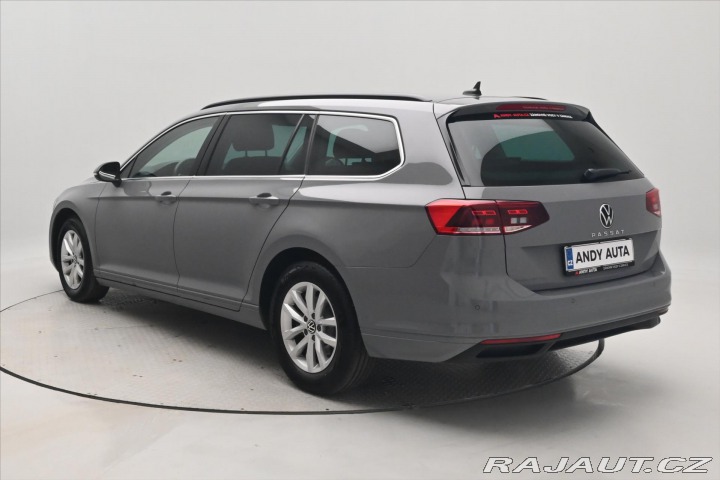Volkswagen Passat 2,0 TDI 110 kW DSG Busine 2022