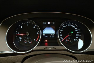 Volkswagen Passat 2,0 TDI 110 kW DSG Busine 2022