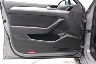 Volkswagen Passat 2,0 TDI 110 kW DSG Busine 2022
