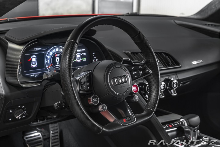 Audi R8 B&O/KARBON/SEATS/PDC/ 2015