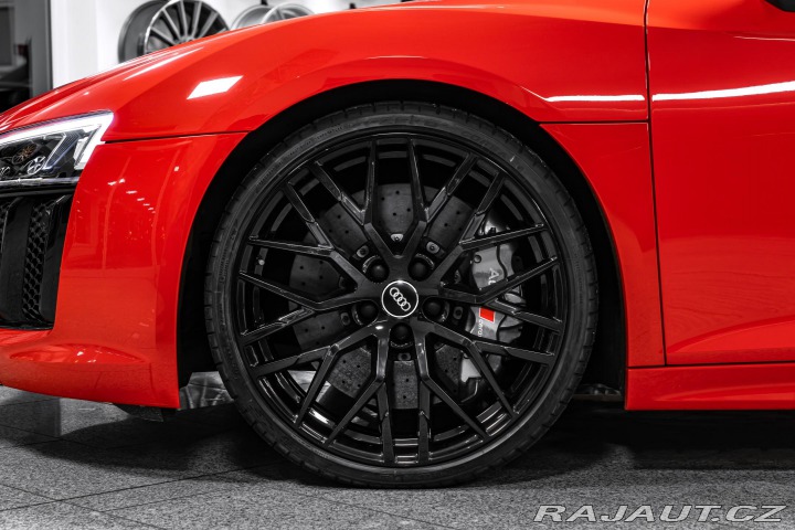 Audi R8 B&O/KARBON/SEATS/PDC/ 2015