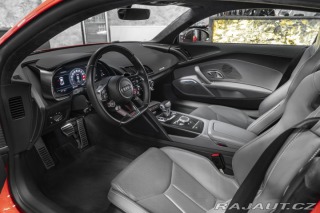 Audi R8 B&O/KARBON/SEATS/PDC/ 2015