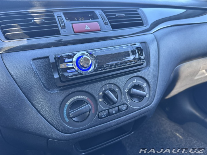 Mitsubishi Lancer 1,6i 72 KW STK 2X KOLA 2005