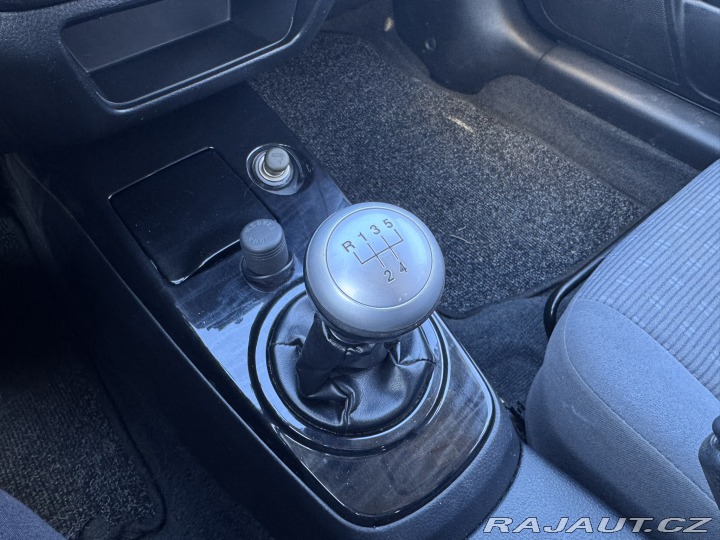 Mitsubishi Lancer 1,6i 72 KW STK 2X KOLA 2005