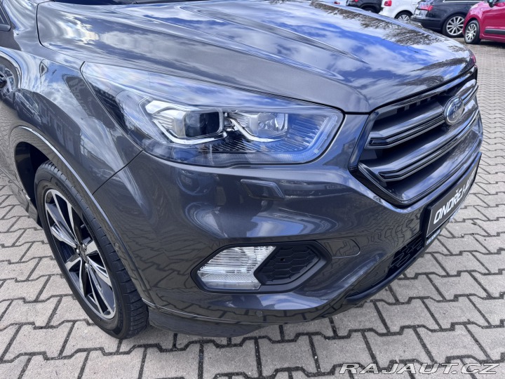 Ford Kuga 1,5i 110 KW ST LINE KOLA 2018