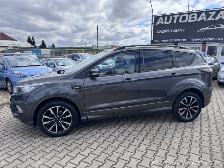 Ford Kuga 1,5i 110 KW ST LINE KOLA 2018