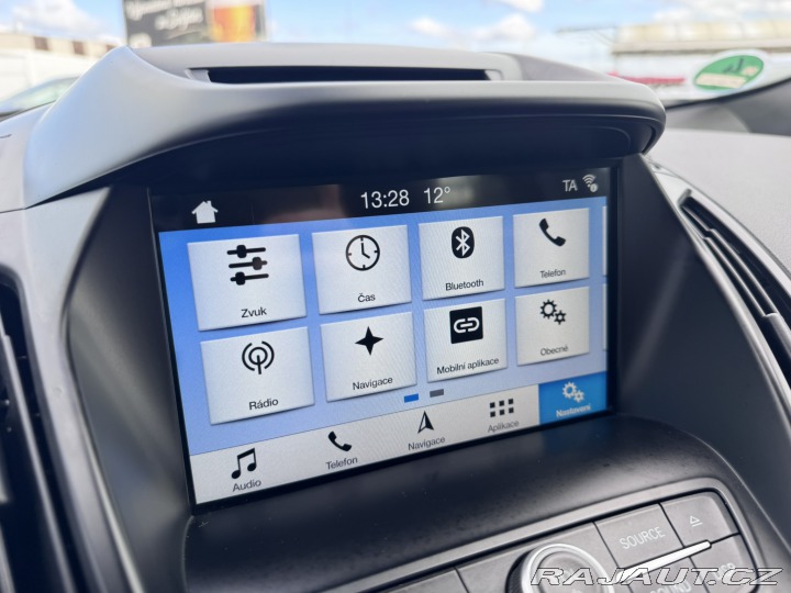 Ford Kuga 1,5i 110 KW ST LINE KOLA 2018