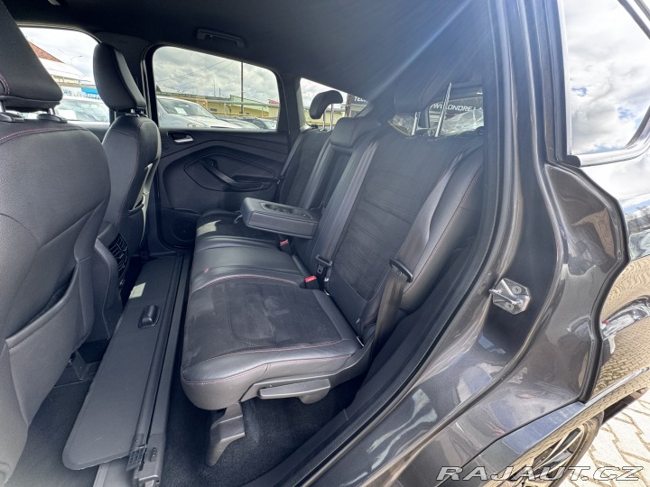 Ford Kuga 1,5i 110 KW ST LINE KOLA 2018