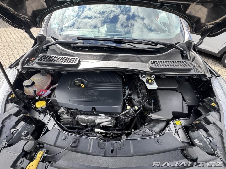 Ford Kuga 1,5i 110 KW ST LINE KOLA 2018