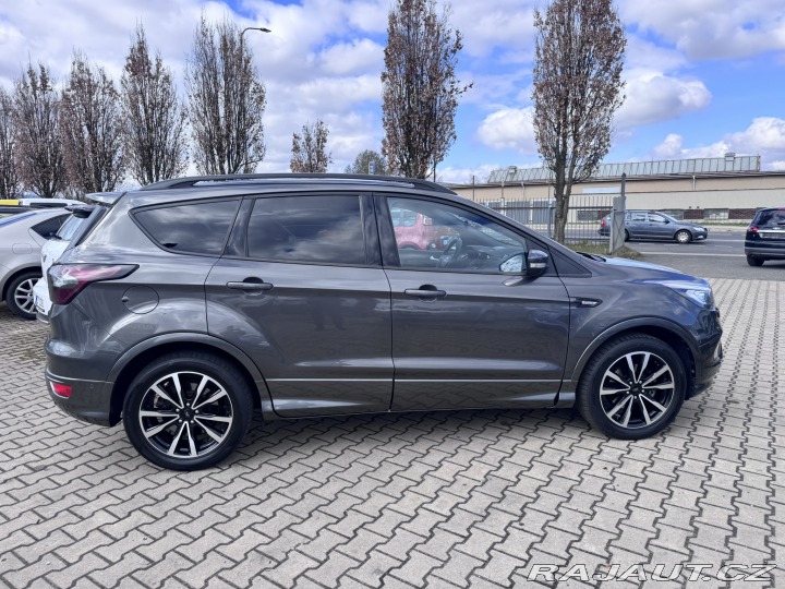 Ford Kuga 1,5i 110 KW ST LINE KOLA 2018