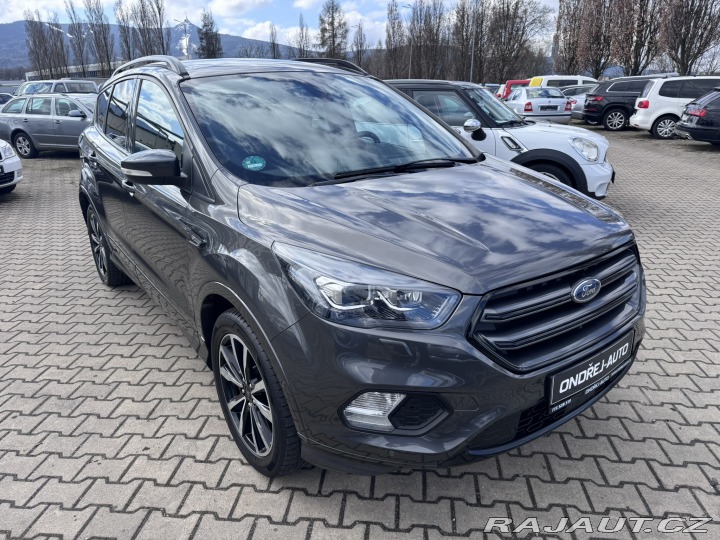 Ford Kuga 1,5i 110 KW ST LINE KOLA 2018