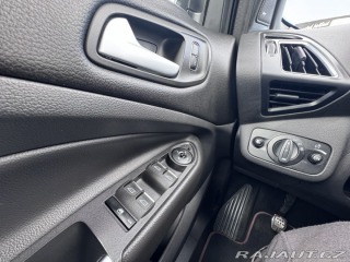 Ford Kuga 1,5i 110 KW ST LINE KOLA 2018