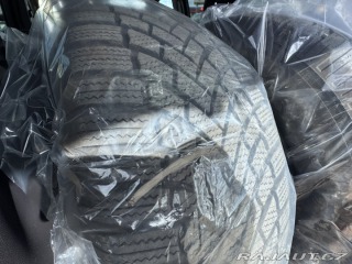 Ford Kuga 1,5i 110 KW ST LINE KOLA 2018