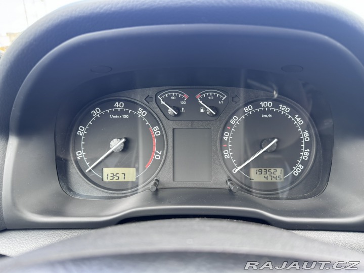 Škoda Octavia 1,4 16V 55 KW STK 1 MAJ 2009