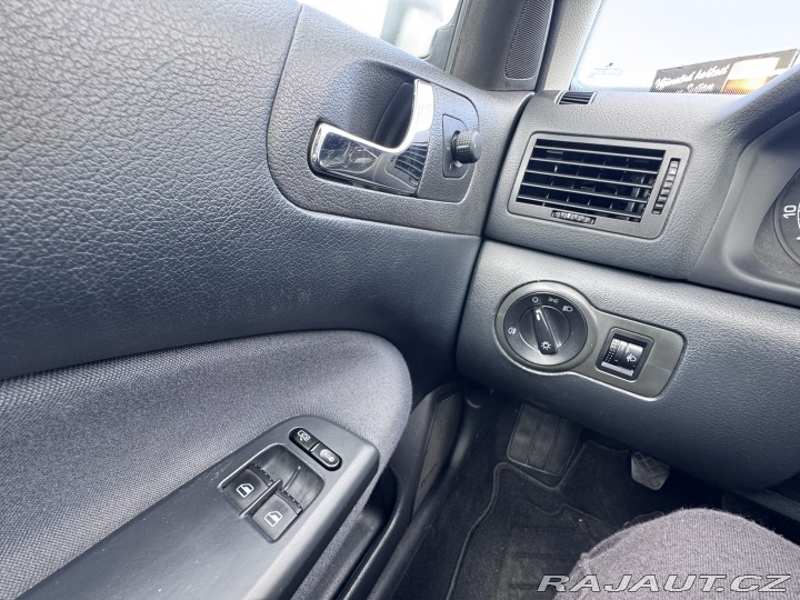 Škoda Octavia 1,4 16V 55 KW STK 1 MAJ 2009