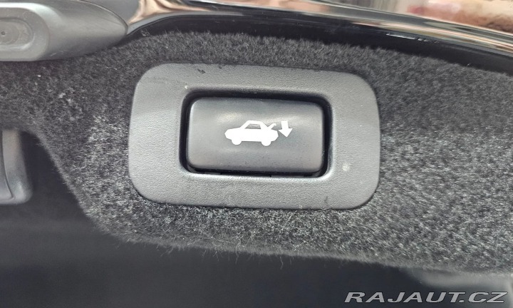 Lexus LS 600h L Ottoman 2012