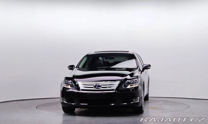 Lexus LS 600h L Ottoman 2012