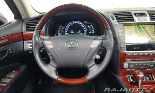 Lexus LS 600h L Ottoman 2012